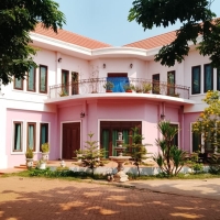 出售私人大别墅一套